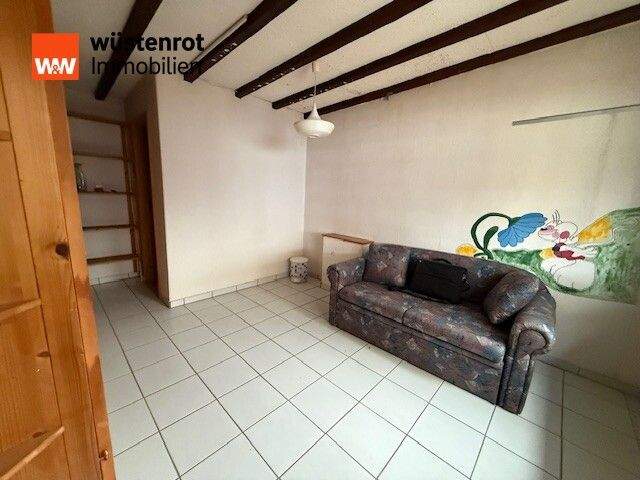 Mehrfamilienhaus, Wohnhaus Neuwied / Niederbieber Niederbieber - 7 Zimmer, 210 m&sup2;, 398.000&euro; | Angebot:25668591