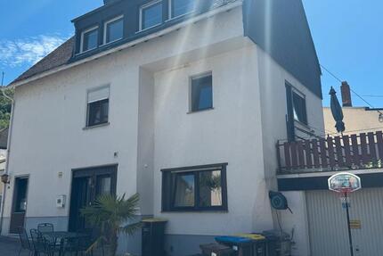 Haus 7 ZKB in Oberfell zu vermieten 7 zimmer
