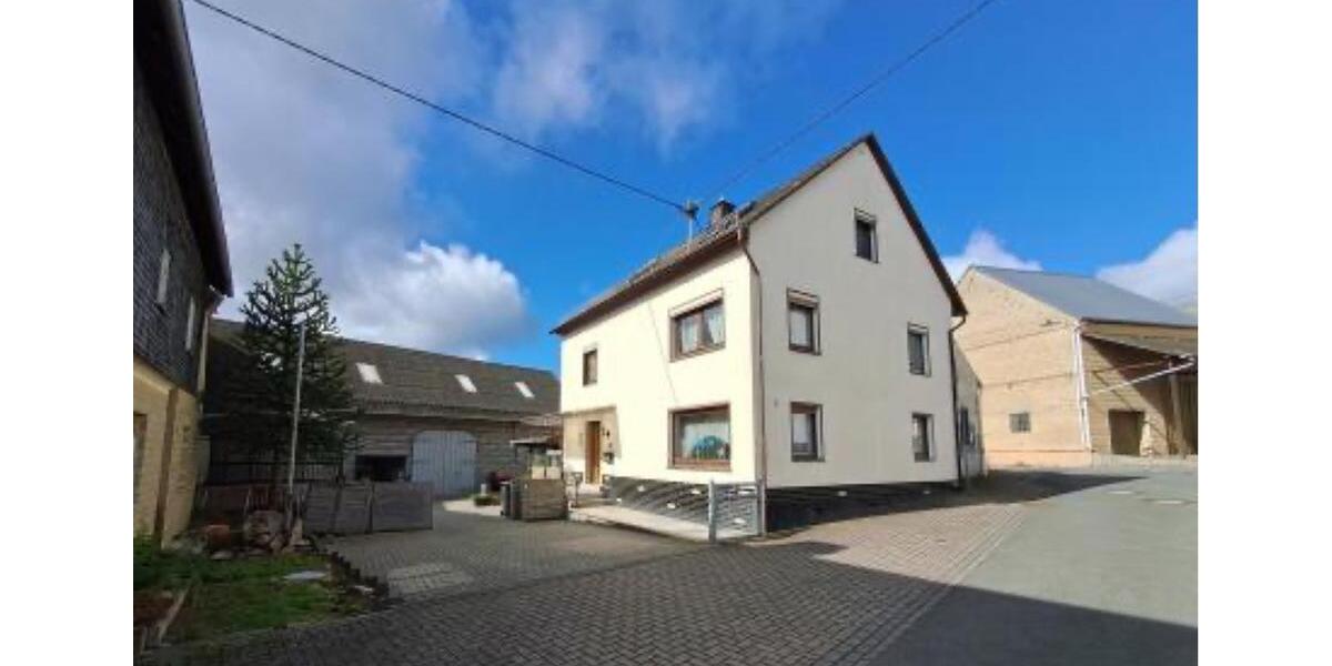 Haus mit Hof und großer Scheune zimmer