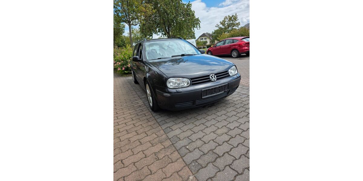 VW Golf 208.000 km 799 &euro; Polch 56751