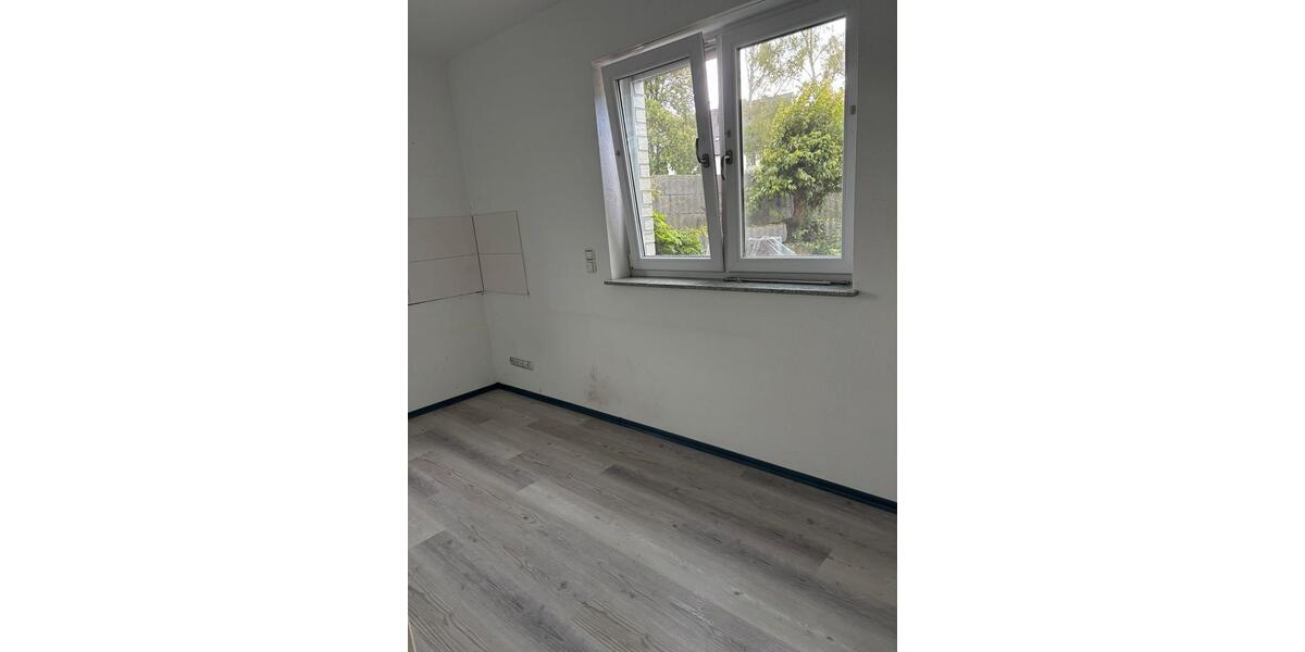 Etagenwohnung Bad Hönningen - 4 Zimmer, 90 m&sup2;, 900&euro; | Angebot:26653137
