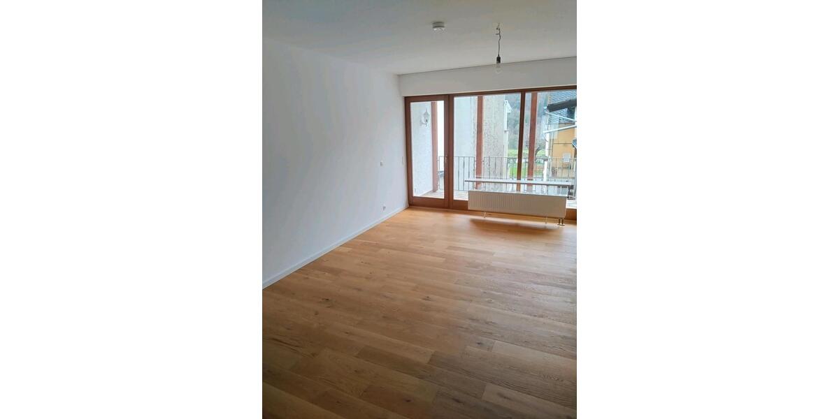 Mietwohnung, neu saniert. 3 zimmer