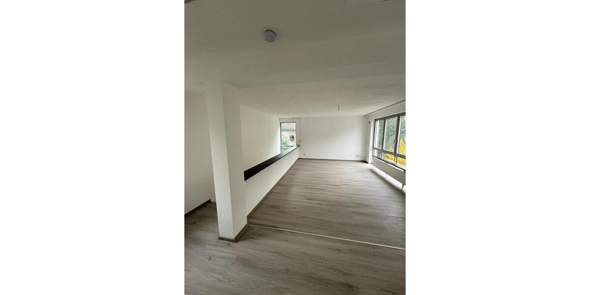 Großzügiges Einfamilienhaus in ruhiger Lage zu vermieten 6 zimmer