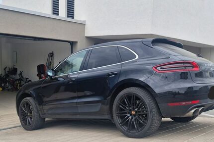 Porsche Macan 215.000 km 22.690 &euro; Diez 65582