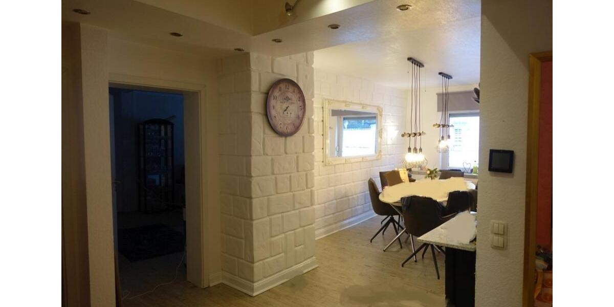 Dachgeschoßwohnung Bad Ems - 3 Zimmer, 100 m&sup2;, 600&euro; | Angebot:24246751