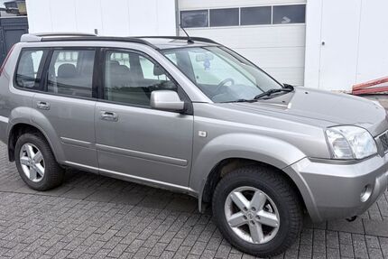 Nissan X-Trail 196.000 km 3.999 &euro; Breitscheid 53547