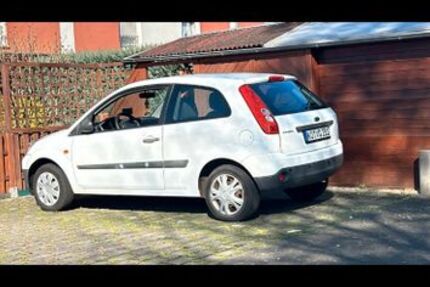 Ford Fiesta 140.000 km 2.000 € Bad ems 56130