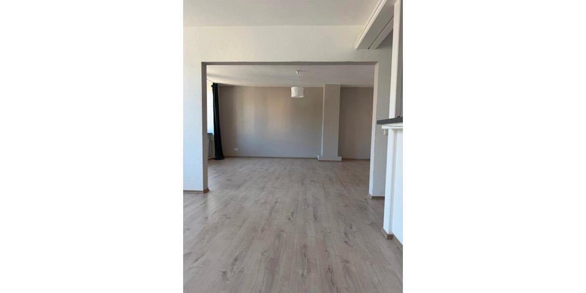 Etagenwohnung Koblenz - 2 Zimmer, 105 m&sup2;, 1.090&euro; | Angebot:26462260
