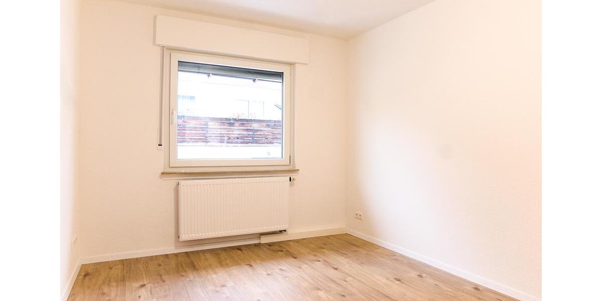 Etagenwohnung Neuwied Feldkirchen - 4 Zimmer, 99 m&sup2;, 880&euro; | Angebot:26458370