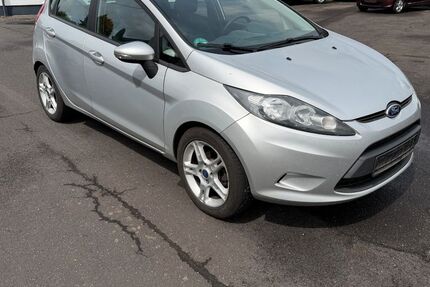 Ford Fiesta 243.000 km 1.999 &euro; Girod bei Montabaur 56412