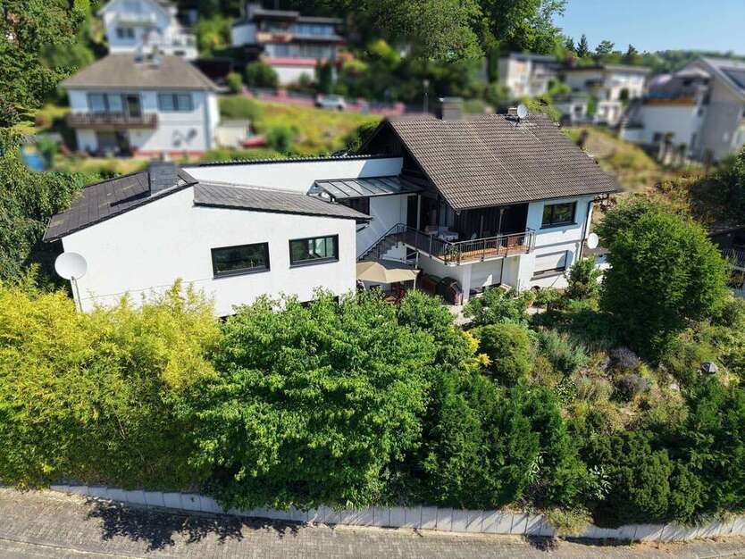 Haus zum Kaufen in Hausen 749.000 € 259.32 m²