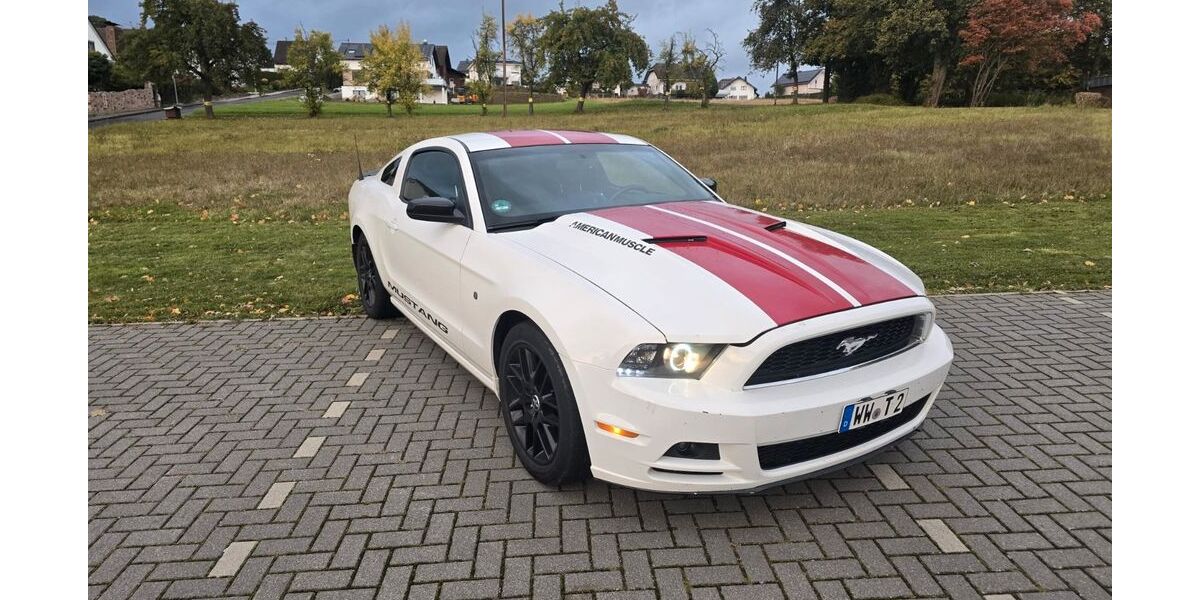 Ford Mustang 169.000 km 13.000 € Oberahr 56414