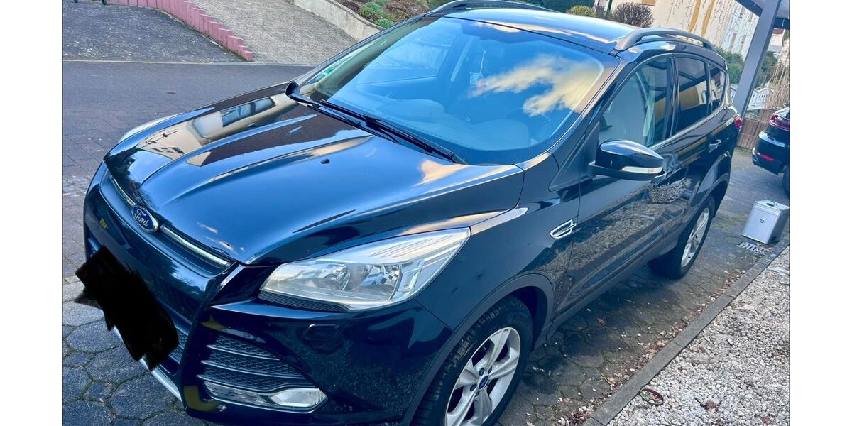 Ford Kuga 146.674 km 7.999 &euro; Heistenbach 65558