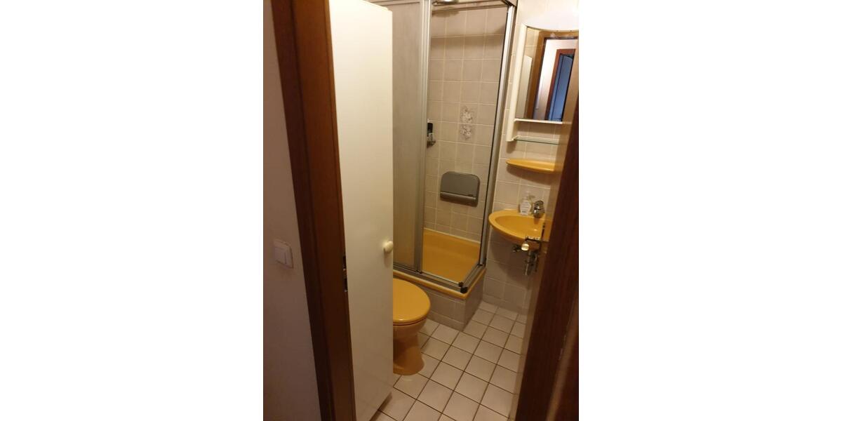 Von Privat ! 2-Zimmer Wohnung mit großer Terrasse + überd. Stellp 2 zimmer