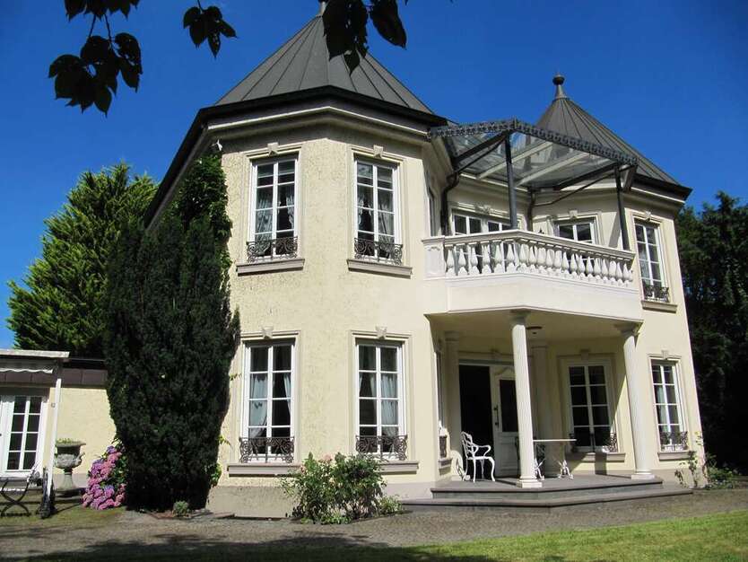 Haus zum Kaufen in Neuwied 1.190.000 € 240 m²