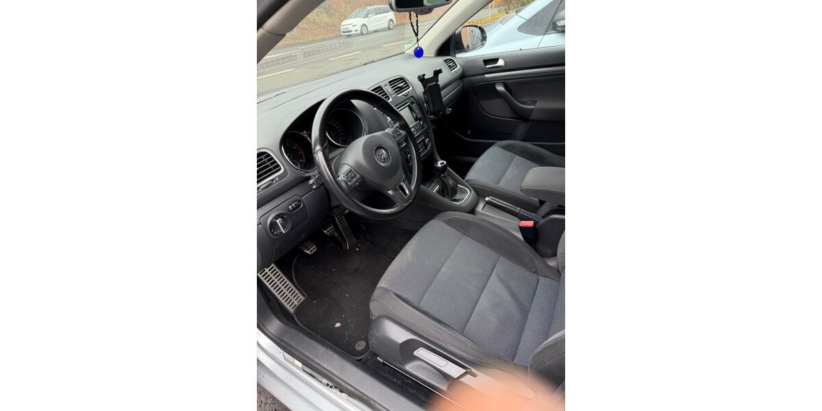 VW Golf 260.000 km 3.300 &euro; Katzenelnbogen 56368