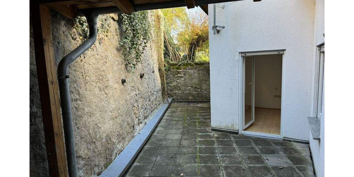 Mehrfamilienhaus, Wohnhaus Höhr-Grenzhausen Grenzhausen - 215.000&euro; | Angebot:25670959