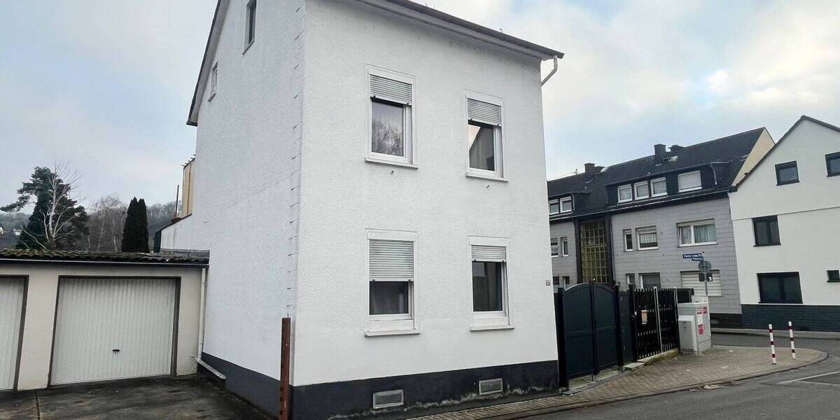 Einfamilienhaus Koblenz Neuendorf - 4 Zimmer, 105 m&sup2;, 285.000&euro; | Angebot:25769377