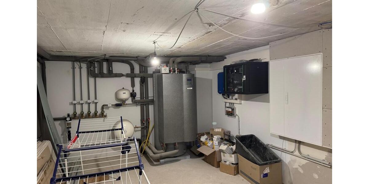 Kernsaniertes Einfamilienhaus mit Wärmepumpe, PV, Keller & Speich 5 zimmer