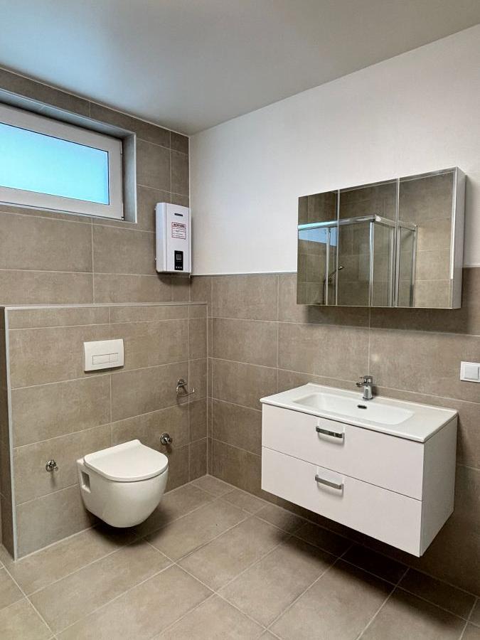 Repräsentatives Büro Praxis mit starker Kundenfrequenz an Hauptstraße zimmer