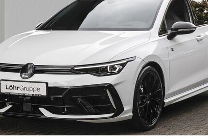 VW Golf 14.900 km 56.880 € Koblenz 56076