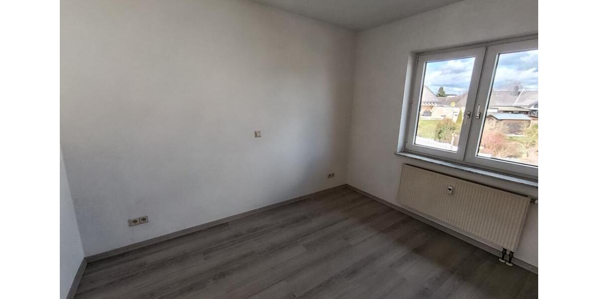 Etagenwohnung Emmelshausen - 3 Zimmer, 81 m&sup2;, 595&euro; | Angebot:25286724