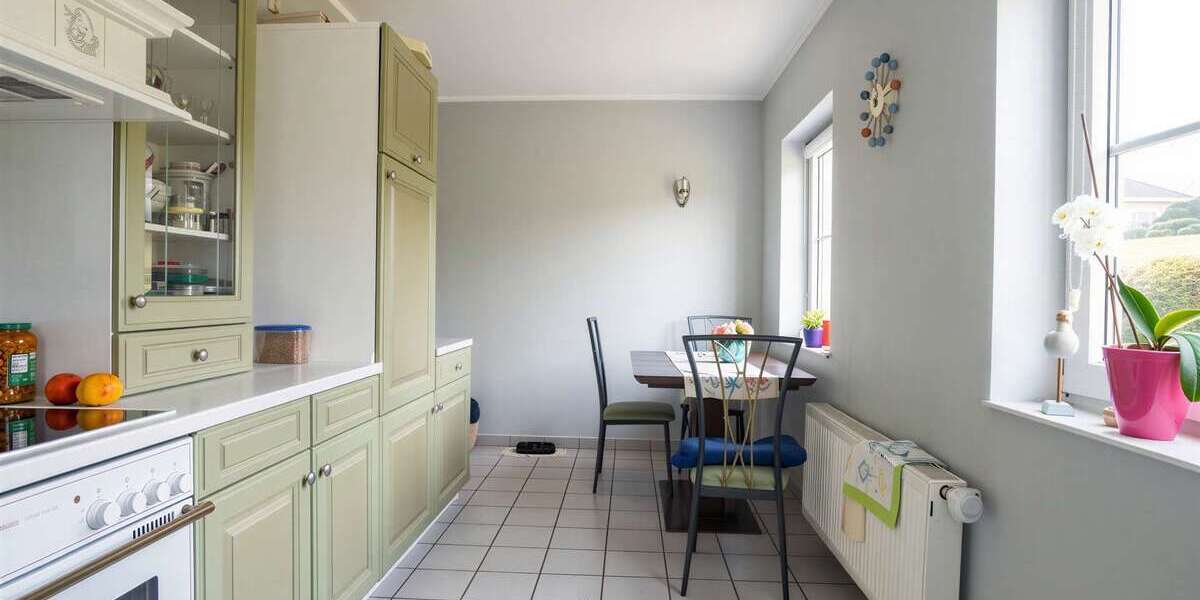 Traumhafte Doppelhaushälfte mit großem Garten, Wintergarten und Sauna - Doppelhaushälfte Hambach | Angebot:25892522