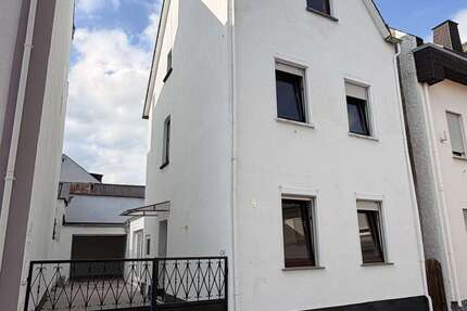 Haus Koblenz Bisholder - 4 Zimmer, 150 m&sup2;, 295.000&euro; | Angebot:27261428
