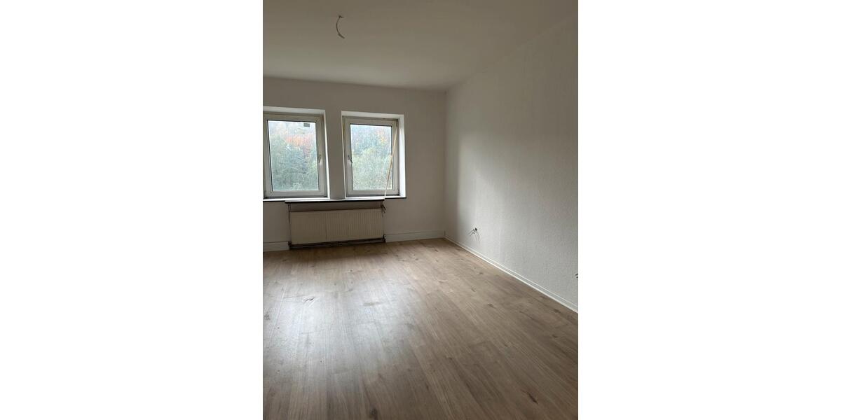Etagenwohnung Großmaischeid - 5 Zimmer, 120 m&sup2;, 750&euro; | Angebot:26538150