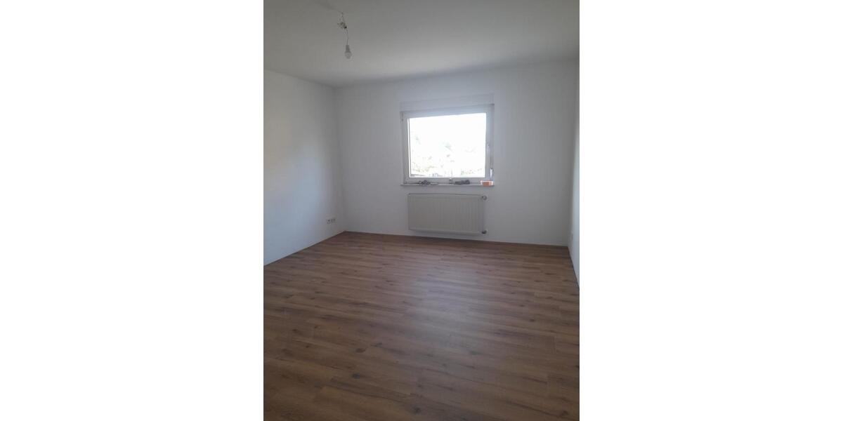 Komplett renoviertes Einfamilienhaus in dörflicher Lage 4 zimmer