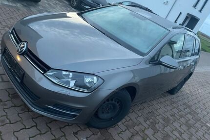 VW Golf 226.783 km 8.900 € Bickenbach 56291
