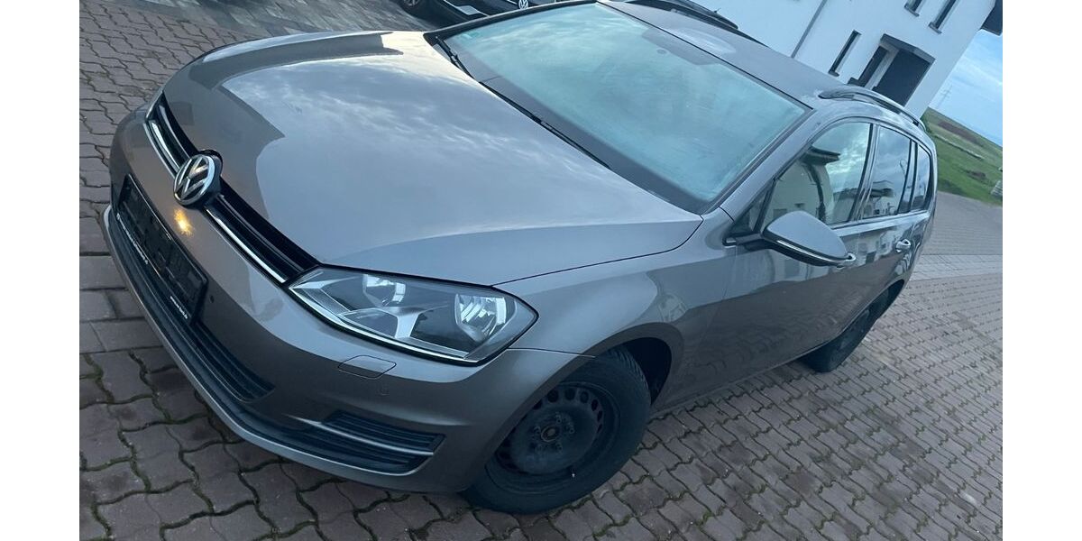 VW Golf 226.783 km 8.900 € Bickenbach 56291