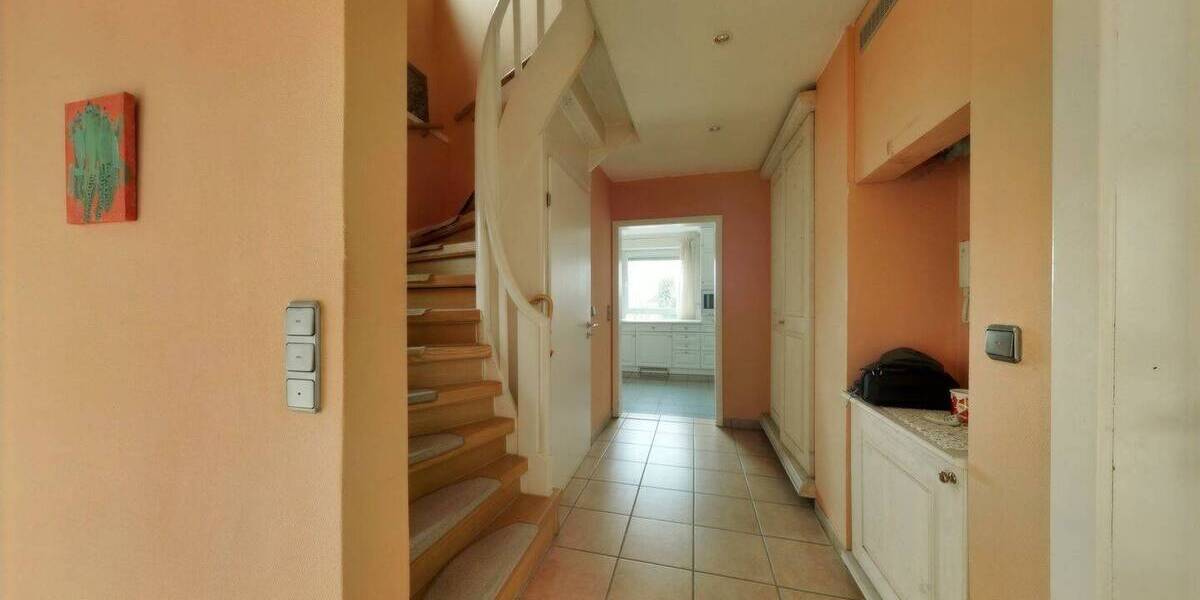 Charmantes Einfamilienhaus mit lichtdurchflutetem Anbau und großem Raumangebot 6 zimmer