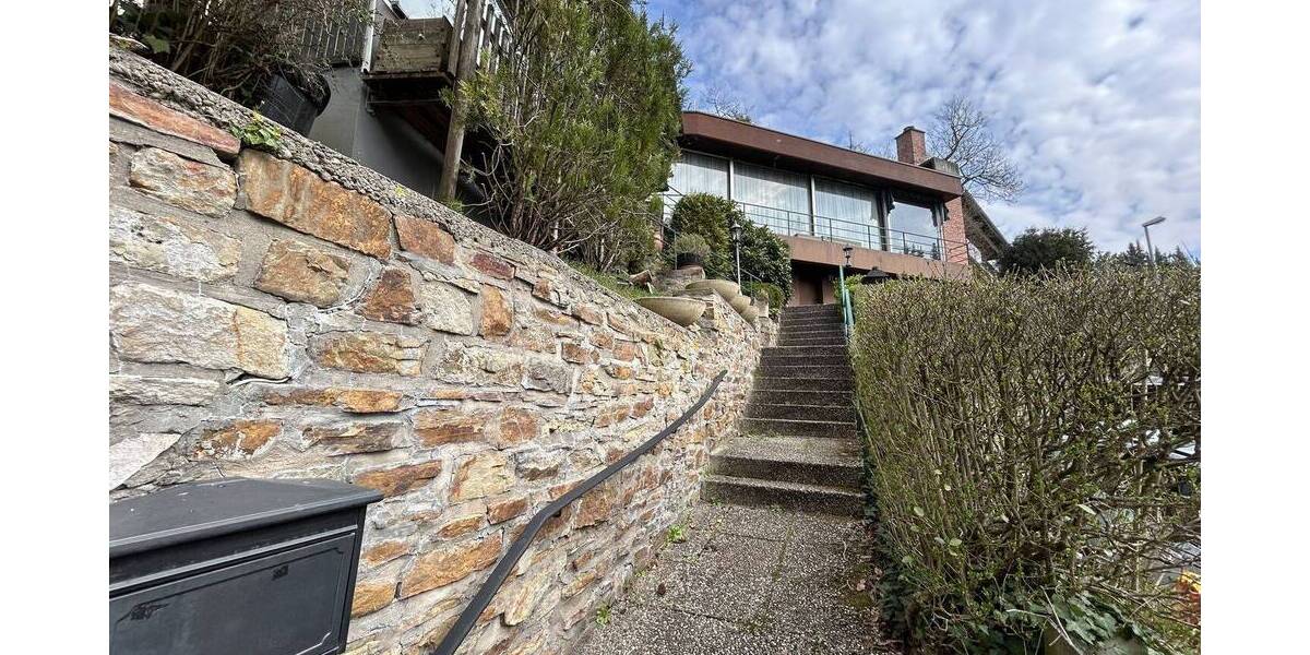 Etagenwohnung Bad Ems - 5 Zimmer, 193 m&sup2;, 249.000&euro; | Angebot:26065675