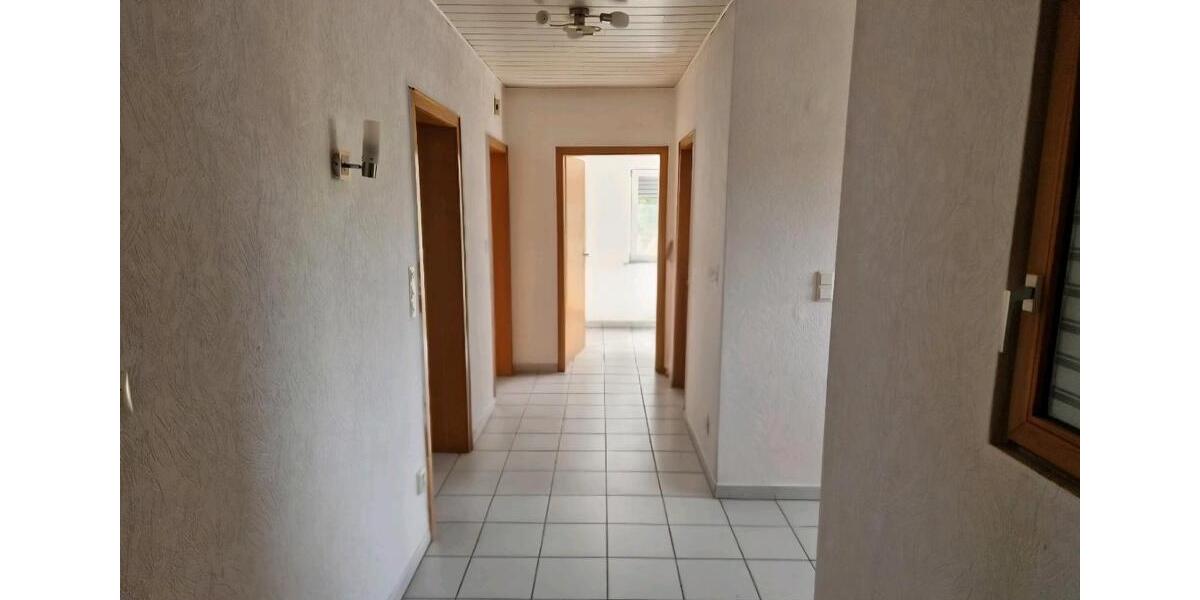Etagenwohnung Hundsangen - 4 Zimmer, 80 m&sup2;, 690&euro; | Angebot:26416136
