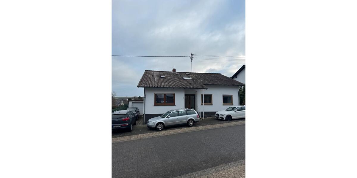 Einfamilienhaus Mayen - 6 Zimmer, 165 m&sup2;, 1.360&euro; | Angebot:24361846