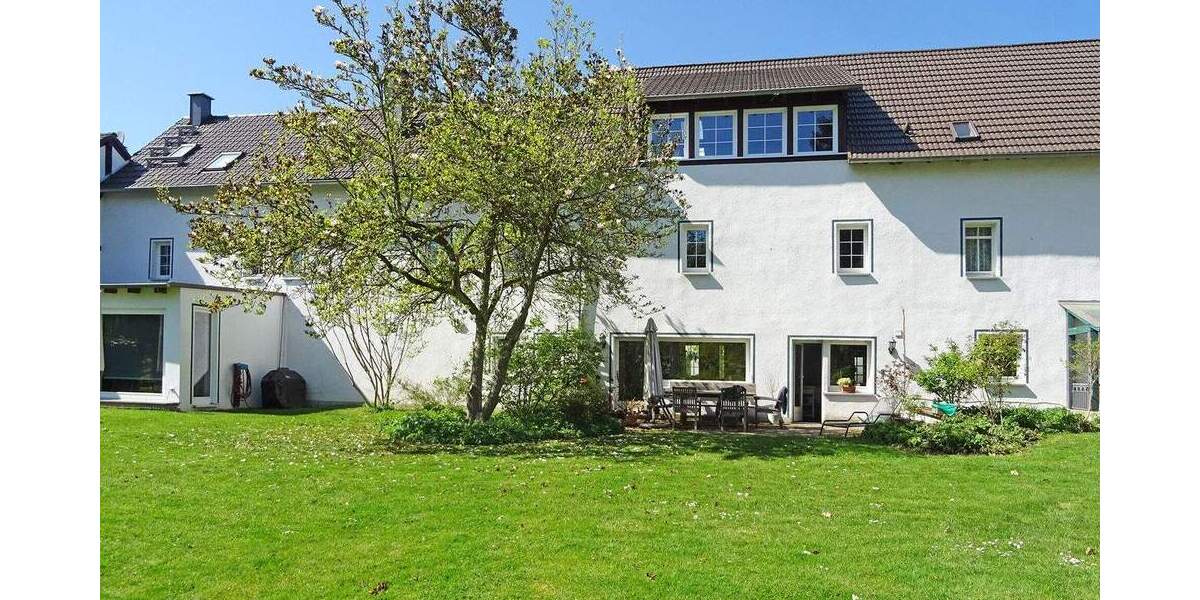 Reihenmittelhaus Katzenelnbogen - 4 Zimmer, 209 m&sup2;, 1.300&euro; | Angebot:24763268