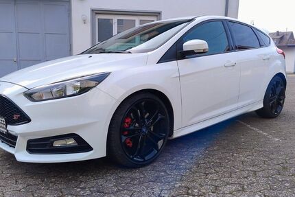 Ford Focus 149.000 km 11.000 &euro; Emmelshausen 56281
