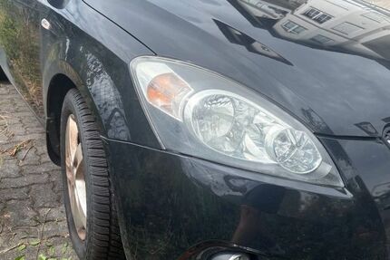 Kia pro ceed / ProCeed 123.000 km 2.100 &euro; Weitersburg 56191
