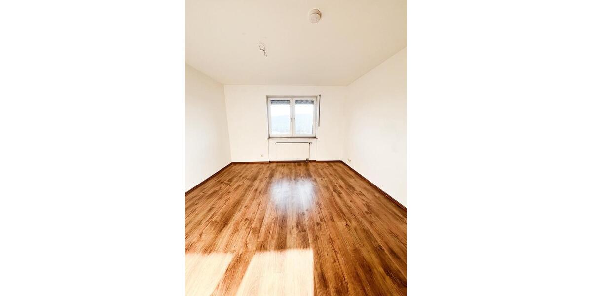 3-ZKB-Wohnung mit Loggia 3 zimmer