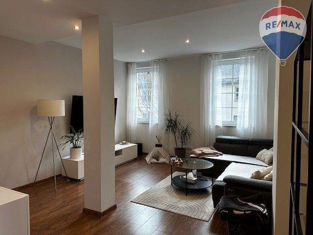 Einfamilienhaus Höhr-Grenzhausen Grenzhausen - 9 Zimmer, 225 m&sup2;, 459.000&euro; | Angebot:25664423