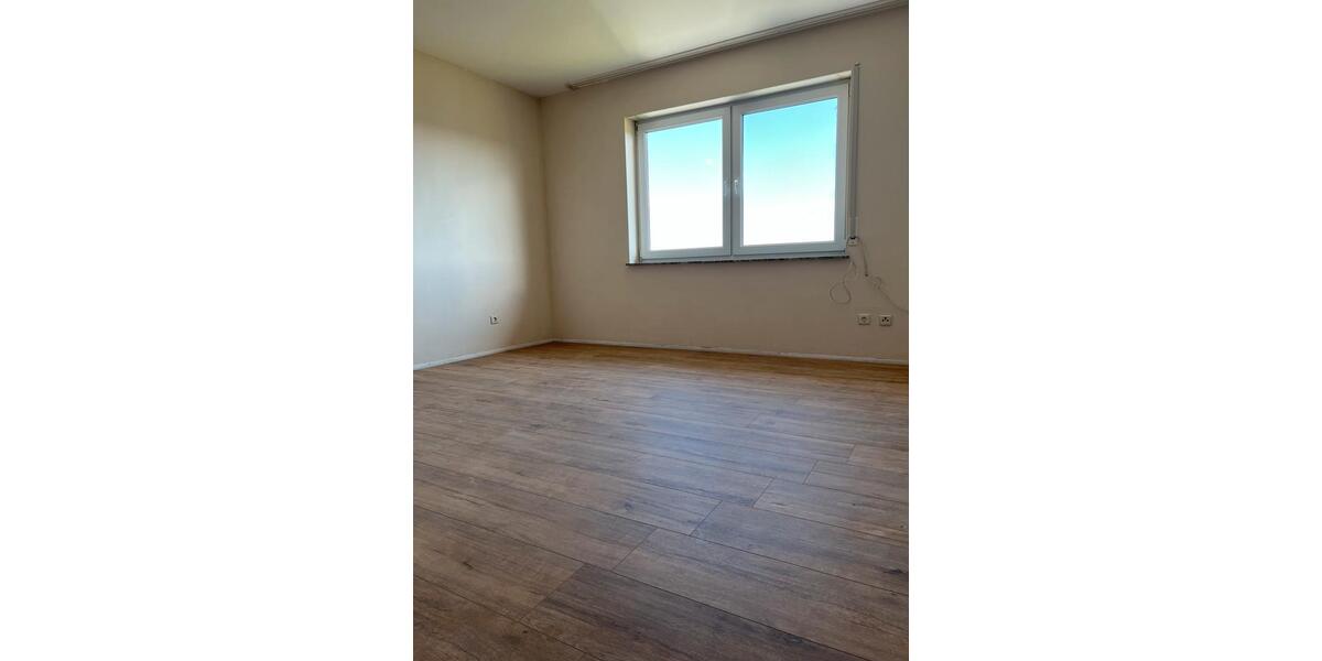 Etagenwohnung Willroth - 4 Zimmer, 114 m&sup2;, 1.280&euro; | Angebot:26220052