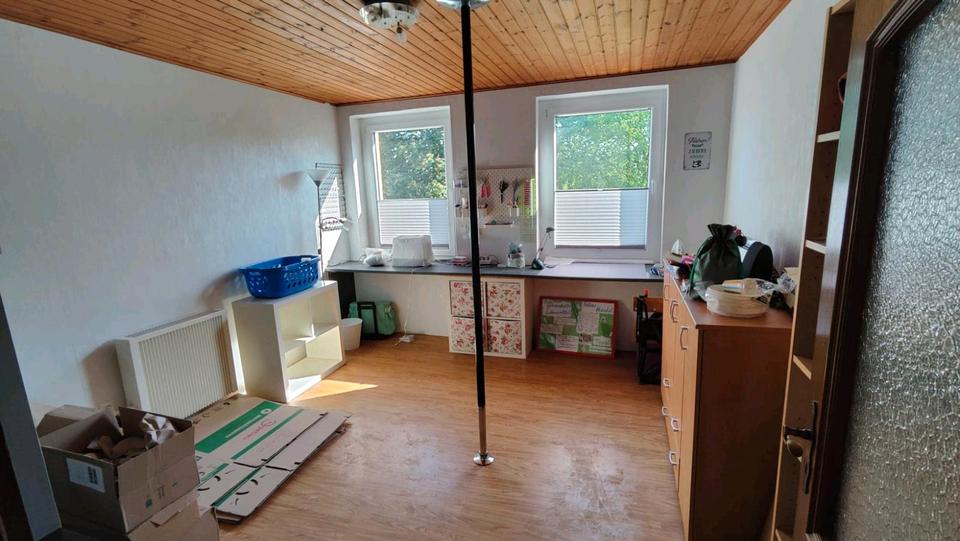 Etagenwohnung Urmitz - 7 Zimmer, 160 m&sup2;, 280.000&euro; | Angebot:26709840