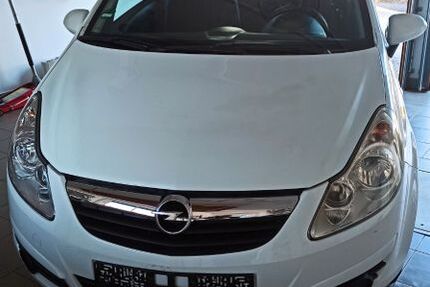 Opel Corsa 221.195 km 1.999 &euro; Karbach 56281