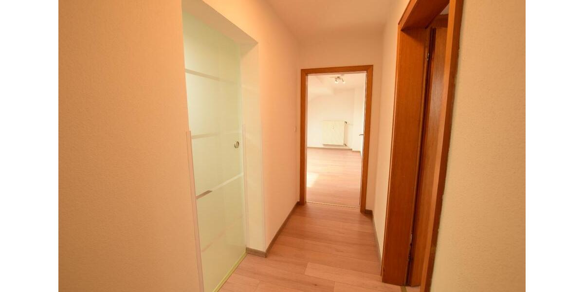 Dachgeschoßwohnung Koblenz Horchheim - 3 Zimmer, 65 m&sup2;, 700&euro; | Angebot:26435810