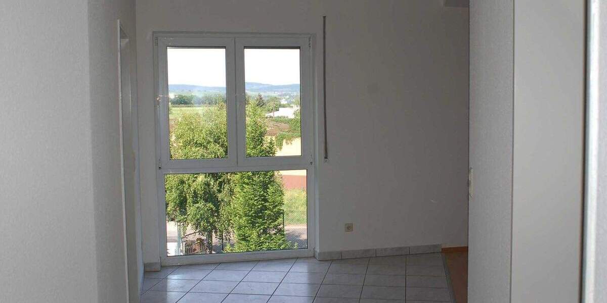 Etagenwohnung Weißenthurm - 3 Zimmer, 80 m&sup2;, 656&euro; | Angebot:24113116