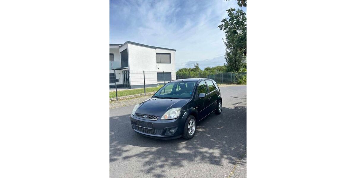 Ford Fiesta 190.000 km 2.600 &euro; Koblenz 56072