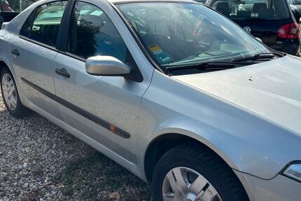 Renault Laguna 223.206 km 700 &euro; Brey 56321