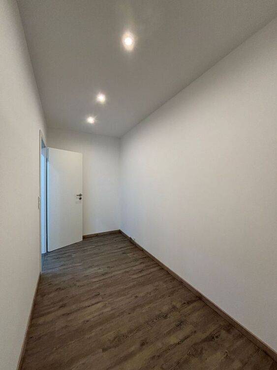 Repräsentatives Büro Praxis mit starker Kundenfrequenz an Hauptstraße zimmer