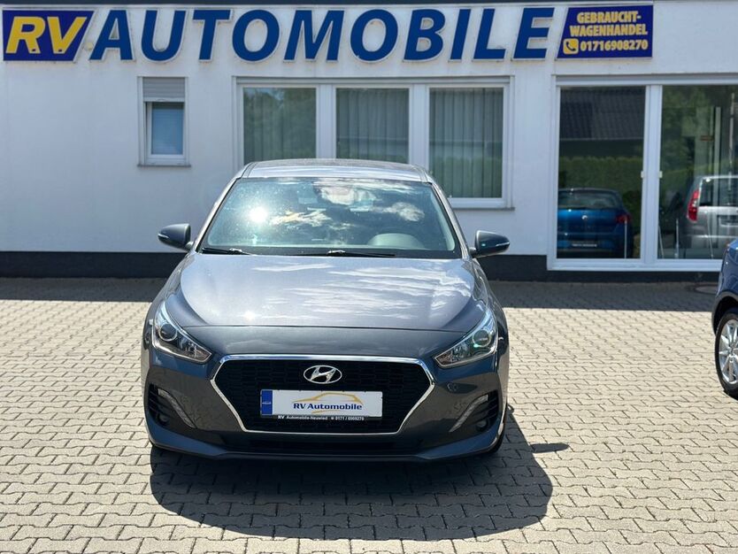 Hyundai i30 69.100 km 11.999 € Neuwied 56567